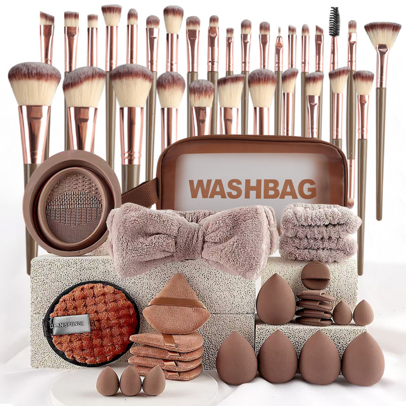 Beauty Makeup Background - 40 Parça Güzellik Makyaj Araçları Seti